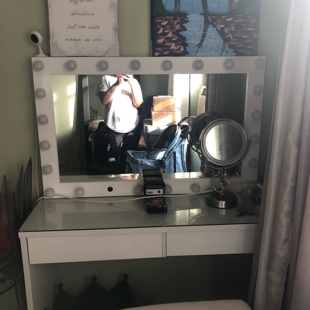 Hollywood Vanity Mirror